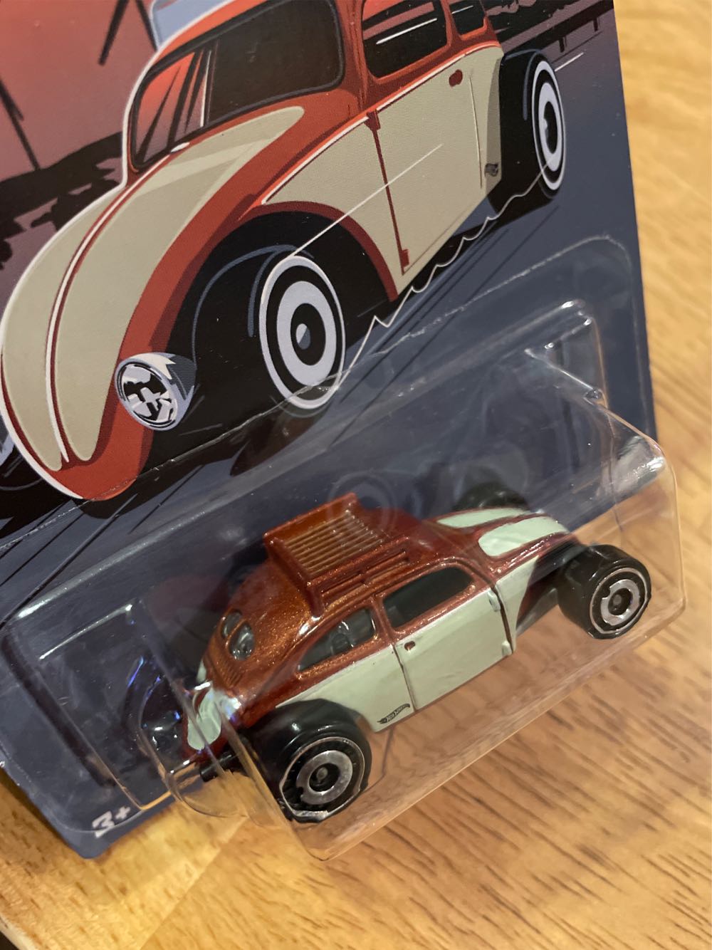 Volkswagen Beetle Custom - Volkswagen toy car collectible [Barcode 887961911077] - Main Image 4