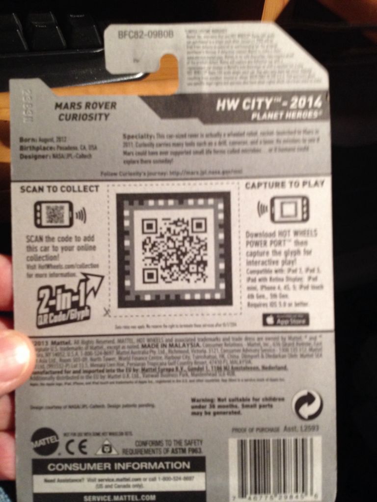 Mars Rover Curiosity - 2014 HW City - Planet Heroes toy car collectible - Main Image 2