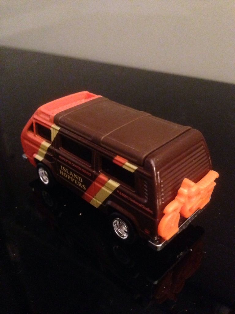 Magnum P.I. Island Hopper Van - Magnum PI toy car collectible - Main Image 2