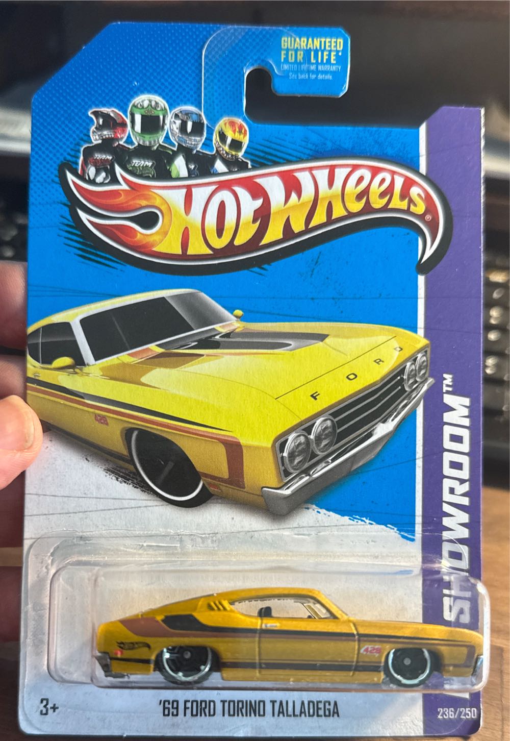 Hot Wheels Hw Showroom 69 Ford Torino Talladega - 2013 HW Showroom - Muscle Mania toy car collectible - Main Image 2