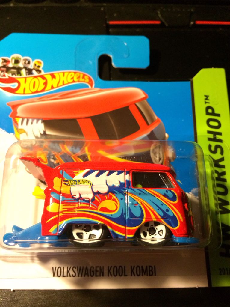 Volkswagen Kool Kombi - HW Workshop Garage toy car collectible - Main Image 2