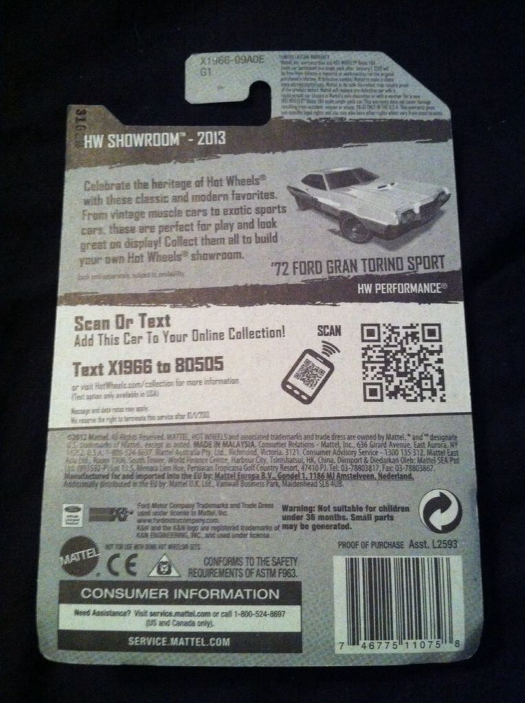 72 Ford Grand Torino Sport - 2013 HW Showroom toy car collectible - Main Image 2