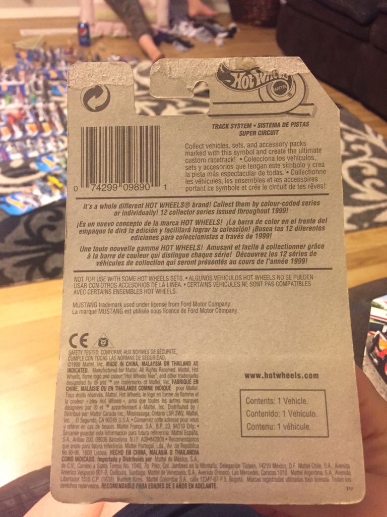 Ford Mustang, 1999 - First Editions toy car collectible - Main Image 2