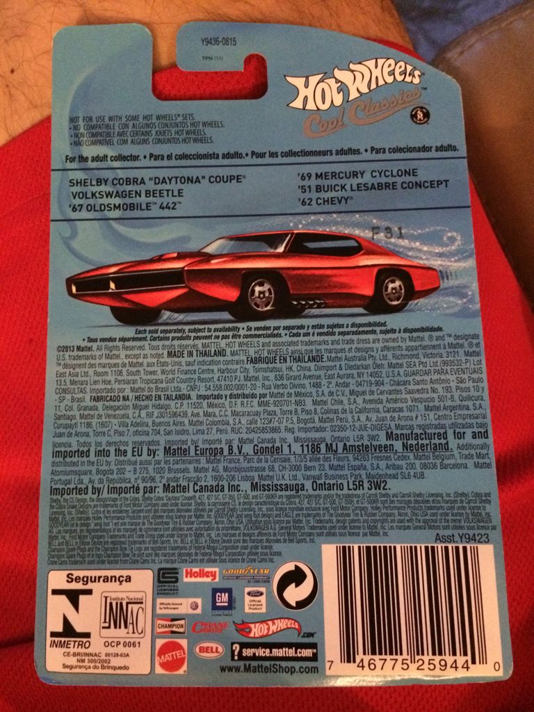 Shelby Cobra Daytona Coupe - Cool Classics toy car collectible - Main Image 2