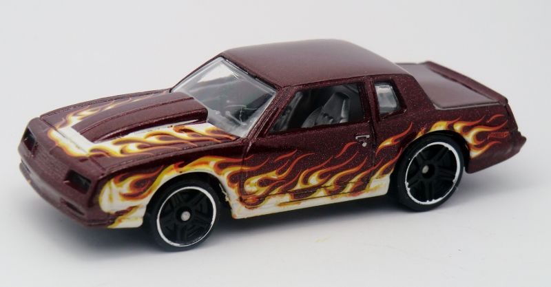 Hot Wheels HW Showroom - Heat Fleet toy car collectible - Main Image 2
