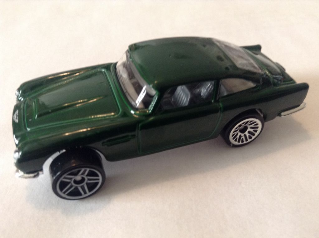 ERROR Aston Martin DB5, 1963  toy car collectible - Main Image 2