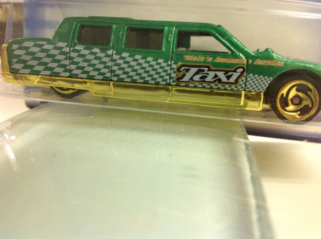 Limozeen - Turbo Taxi Series toy car collectible - Main Image 2