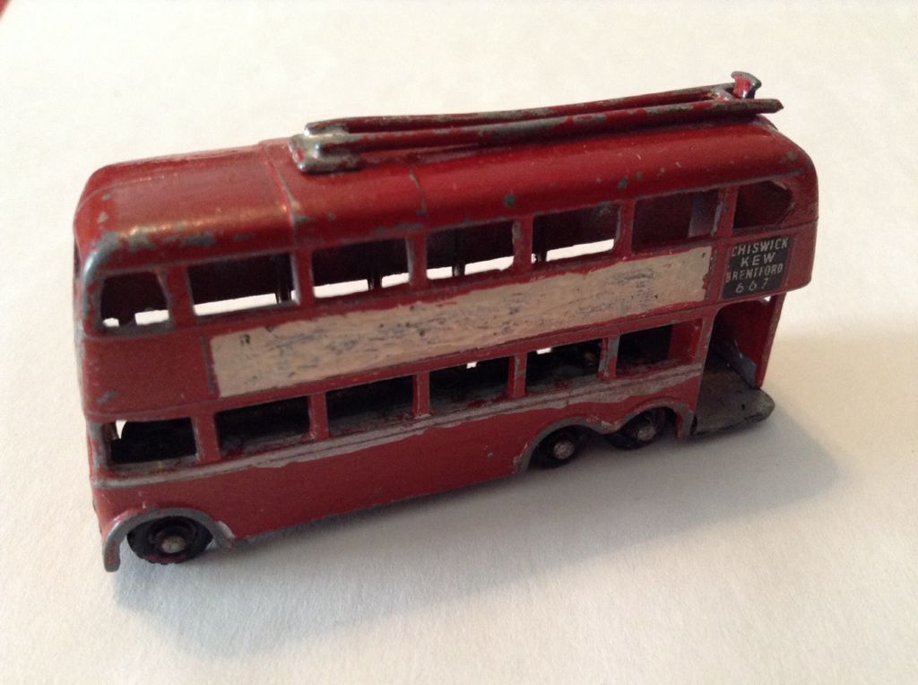 London Trolley Bus 56A-7 - 1-75 Matchbox toy car collectible - Main Image 2