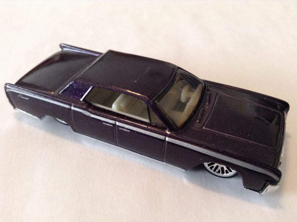 Lincoln Continental, 1964  toy car collectible - Main Image 1