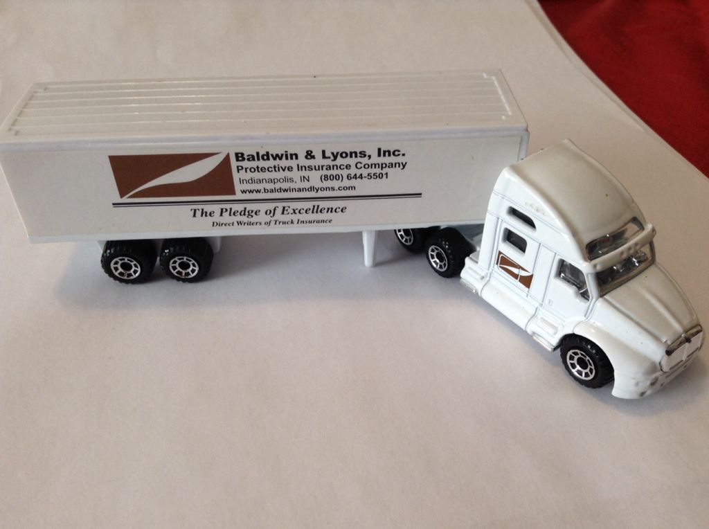 Kenworth T2000 and Trailer  toy car collectible - Main Image 1