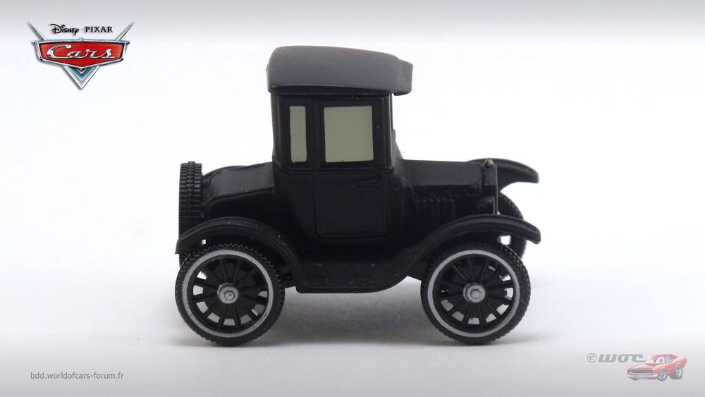 Lizzie - (2015 - Cars 2015) RADIATOR SPRINGS (19) toy car collectible - Main Image 3