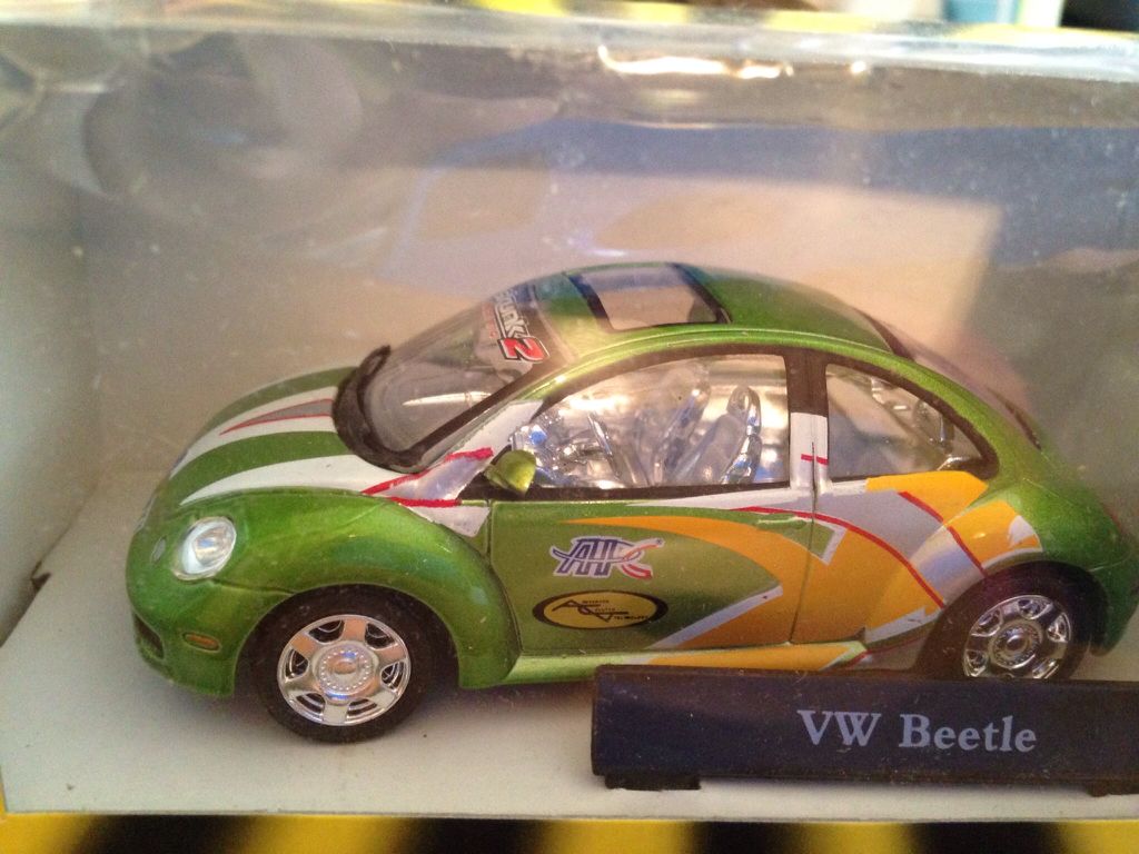 Volkswagen Beetle - Cararama toy car collectible - Main Image 1