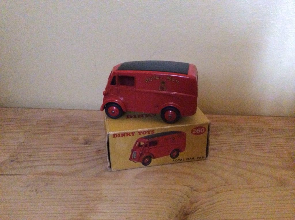 Dinky toy car collectible - Main Image 2