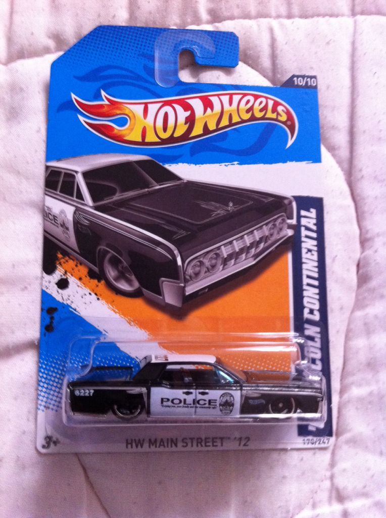 Lincoln Continental (’64) - 2012 HW Main Street toy car collectible - Main Image 1