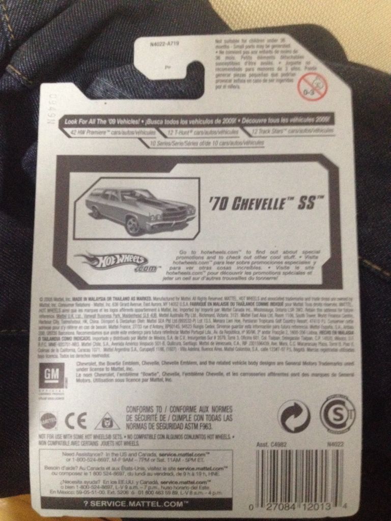 70 Chevelle Ss - 2009 HW Premiere toy car collectible - Main Image 2