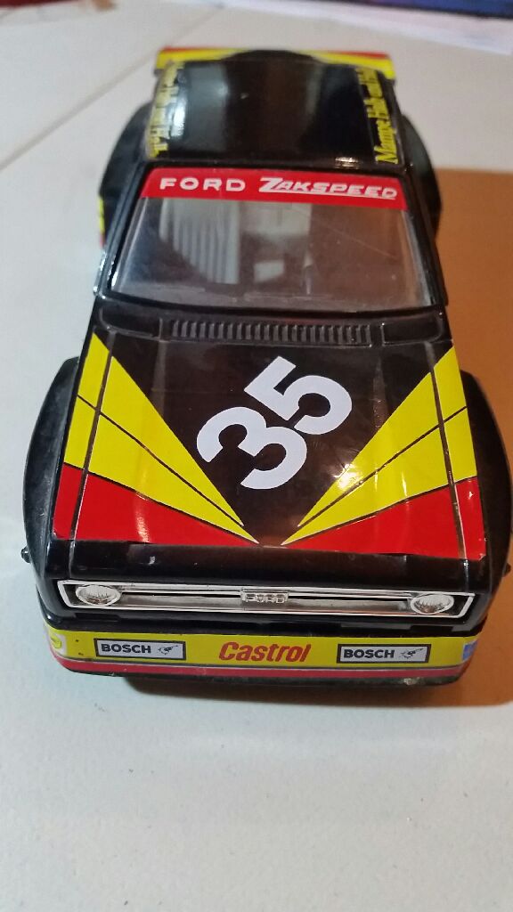 Ford Escort II RS 1800 - Minichamps toy car collectible - Main Image 2