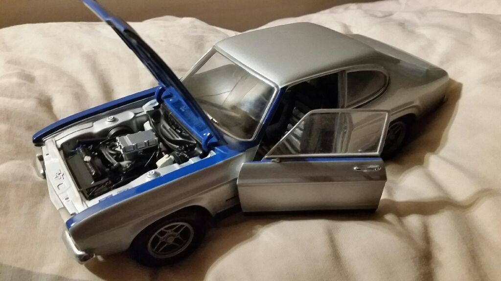 Ford Capri I - Minichamps toy car collectible - Main Image 2