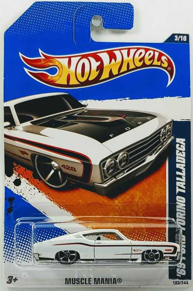1969 Ford Torino Talladega - Muscle Mania toy car collectible - Main Image 2