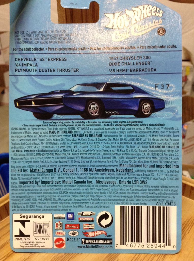 24 - ’68 Hemi Barracuda (L) - Cool Classics Series 1 toy car collectible - Main Image 2