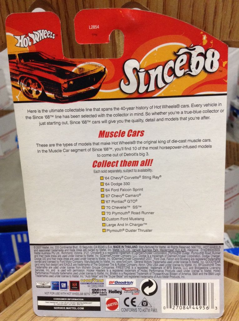 Large And In Charger - Since ’68 Muscle Cars toy car collectible - Main Image 2