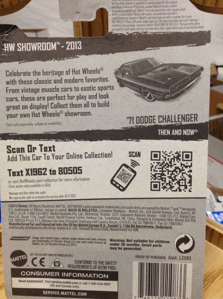 ’71 Dodge Challenger - HW Showroom toy car collectible - Main Image 2