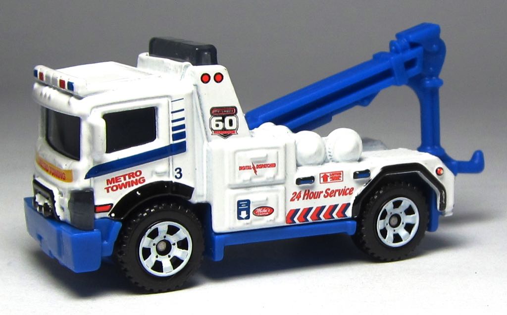 Urban Tow Truck - 60 Anniversary toy car collectible - Main Image 2