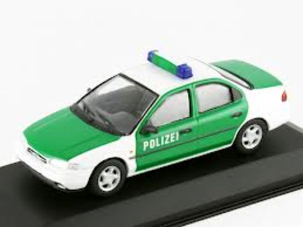 Ford Mondeo Polizei - Minichamps toy car collectible - Main Image 1