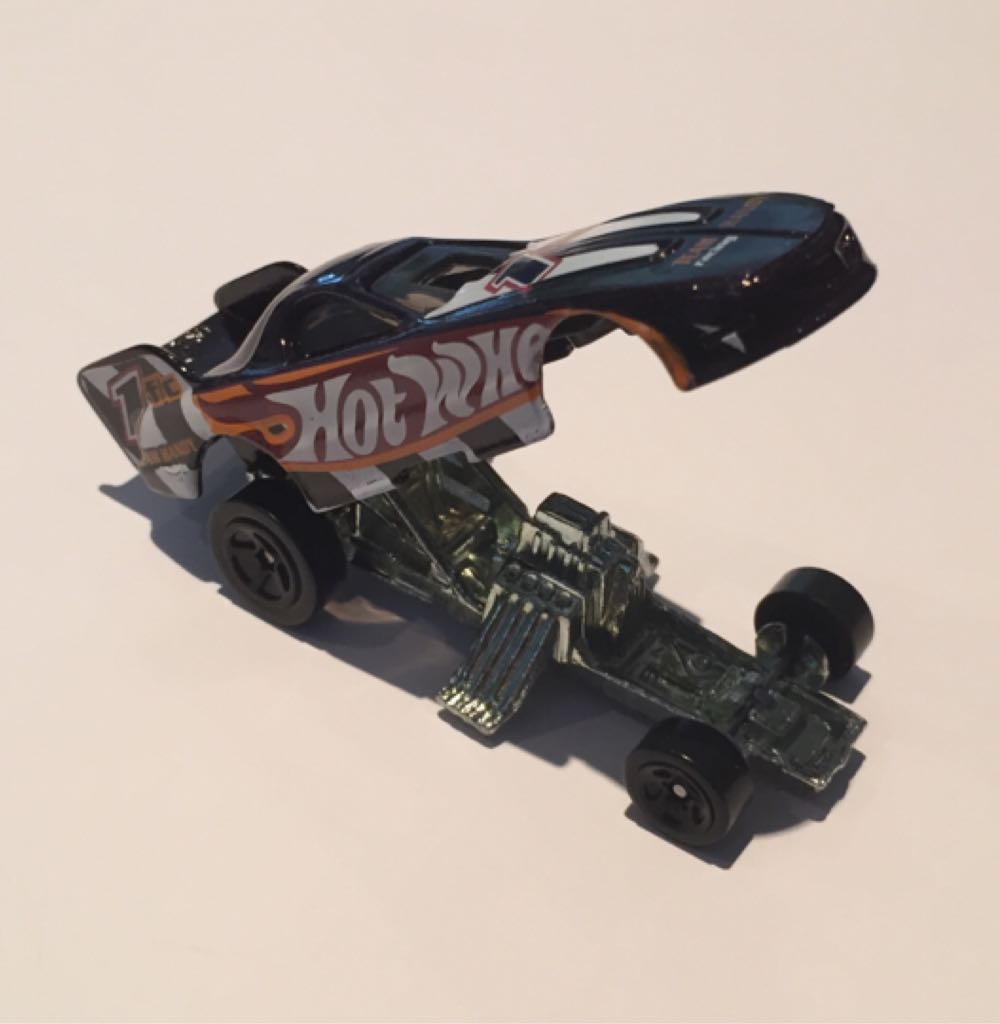 Pontiac Firebird Funny Car - Mega Graphics Series toy car collectible - Main Image 2