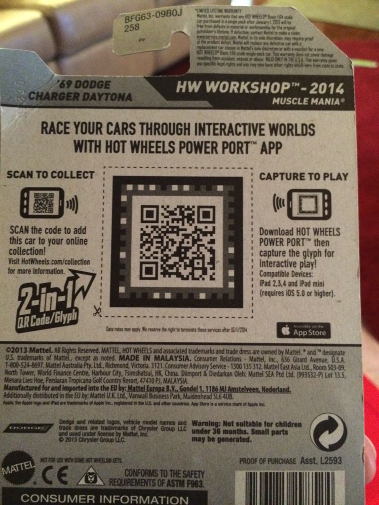 1969 Dodge Charger Daytona - HW Workshop: Muscle Mania toy car collectible - Main Image 2