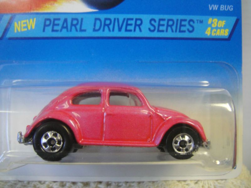 Volkswagen Beetle - Pearl Driver Series toy car collectible - Main Image 2