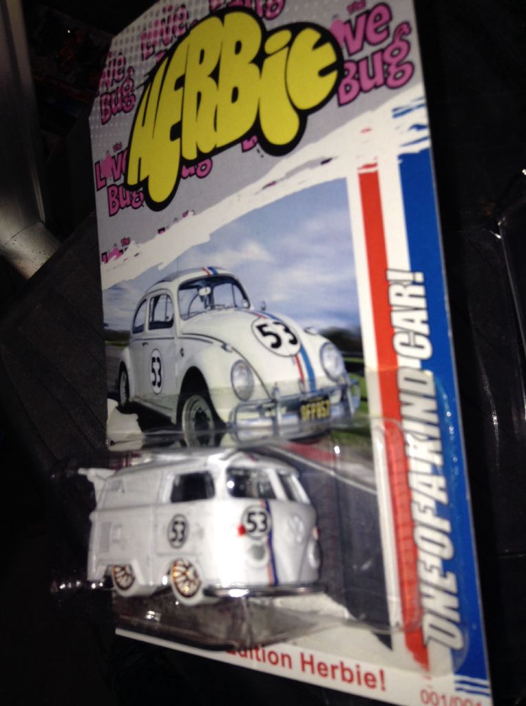 Volkswagon Kombi  toy car collectible - Main Image 2