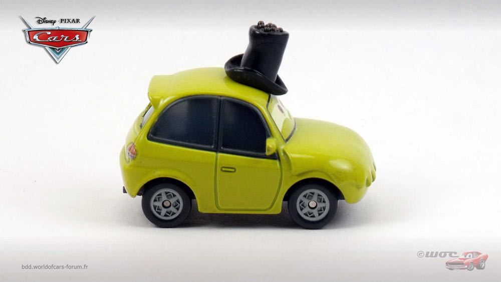 P.T. Flea - (2008 - World of Cars) MOVIE MOMENTS (45) toy car collectible - Main Image 3