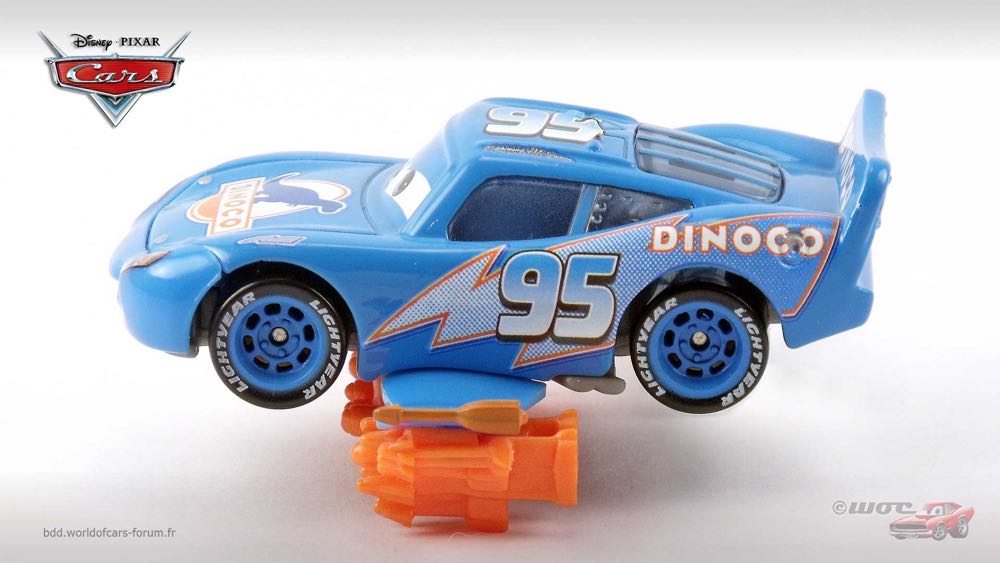 Lightning McQueen with Cone - (2013 - WGP) 95 LIGHTNING McQUEENS (5) toy car collectible - Main Image 4