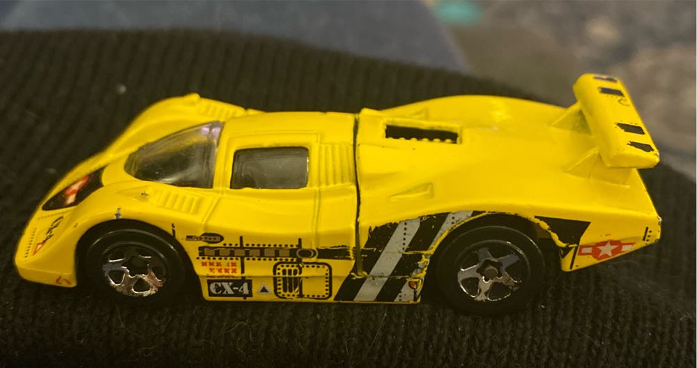 Aston Martin AMR1 (Sol-Aire CX-4) - 1998 Flyin’ Aces toy car collectible - Main Image 3