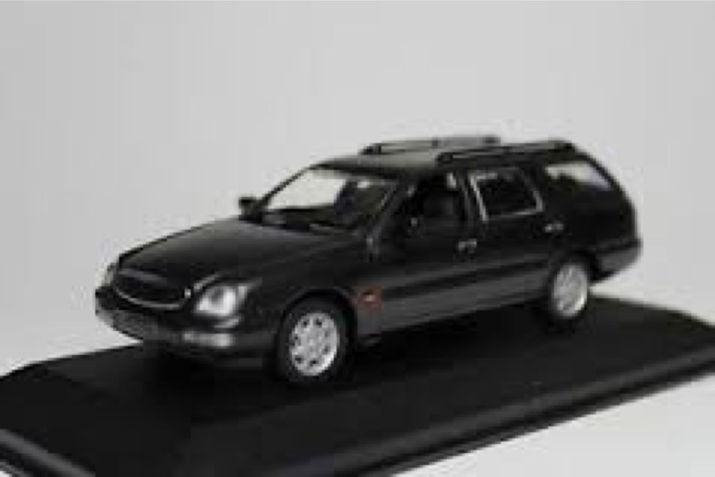 Ford Scorpio Turnier - Minichamps toy car collectible - Main Image 1