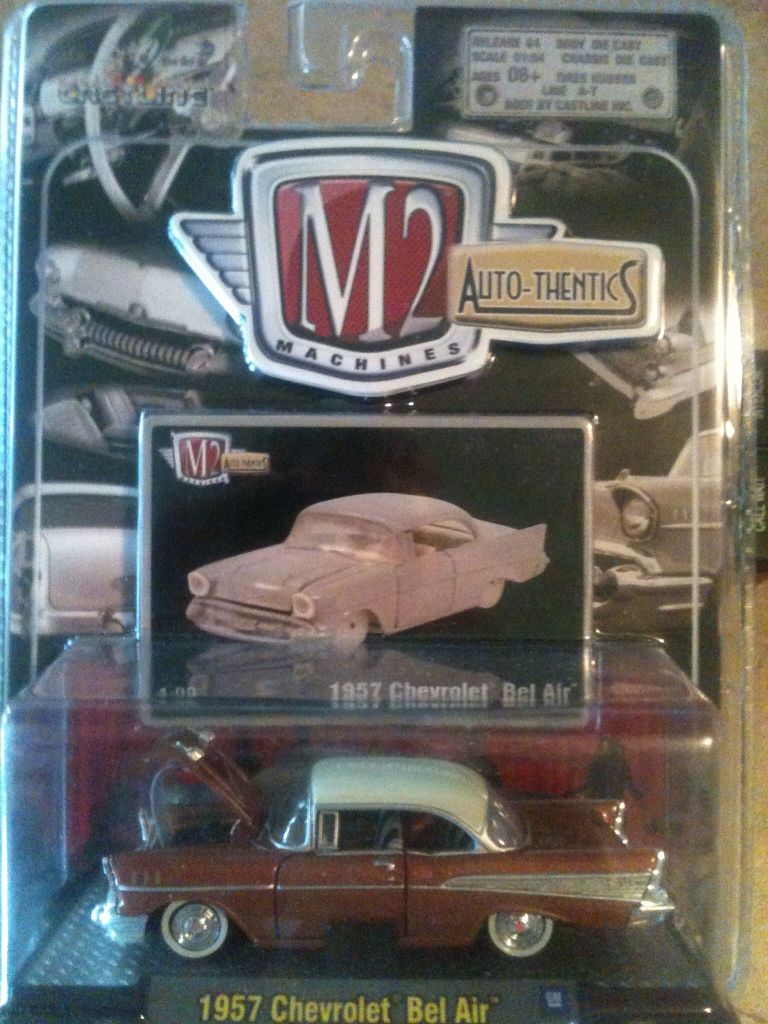 M2 2008 Auto-Thentics - Auto-Thentics toy car collectible - Main Image 1