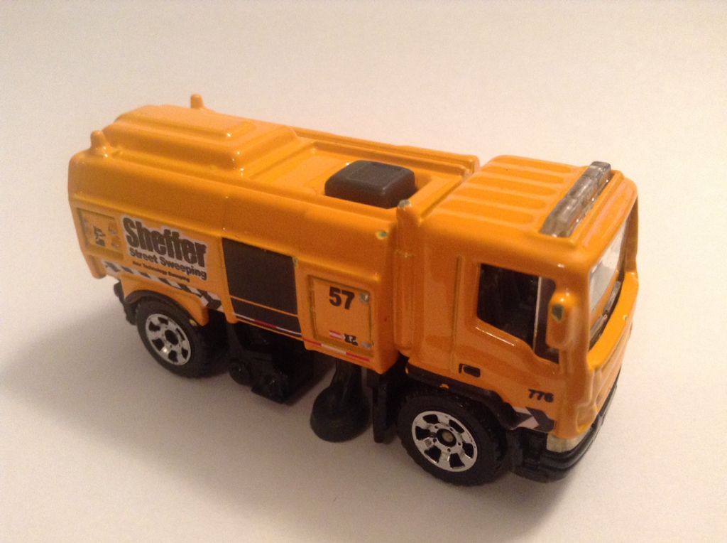 Street Cleaner (Loose) - MBX Adventure City toy car collectible - Main Image 1