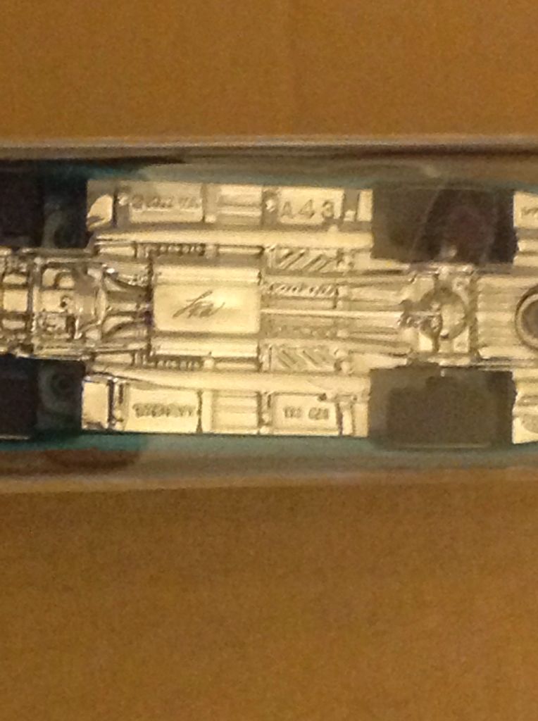 Hotwheels 2006 Larry’s Garage - Larry’s Garage toy car collectible - Main Image 2