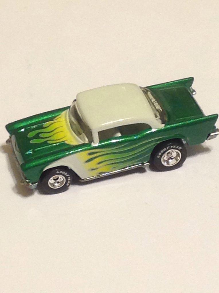 Hotwheels 2002 Cruisin America - Cruisin’ America toy car collectible - Main Image 2