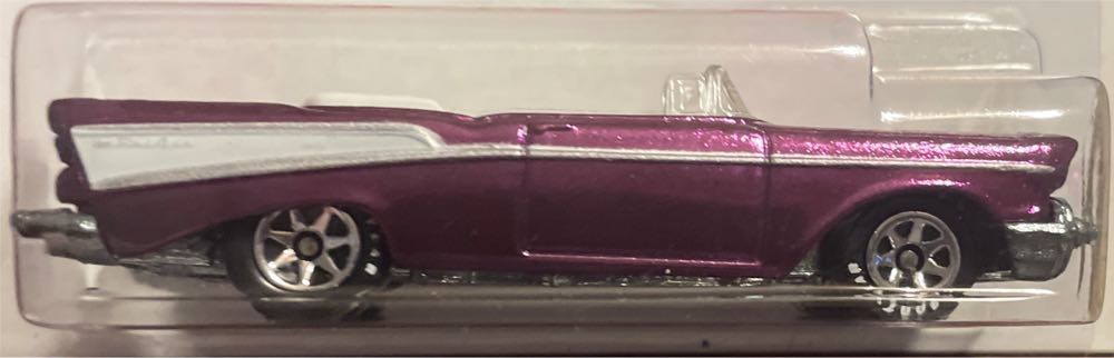 Hotwheels 2005 Classics Series 2 - Hotwheels Classic Series 2 toy car collectible - Main Image 3