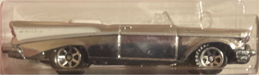 Hotwheels 2005 Classics Series 2 - Hotwheels Classic Series 2 toy car collectible - Main Image 3