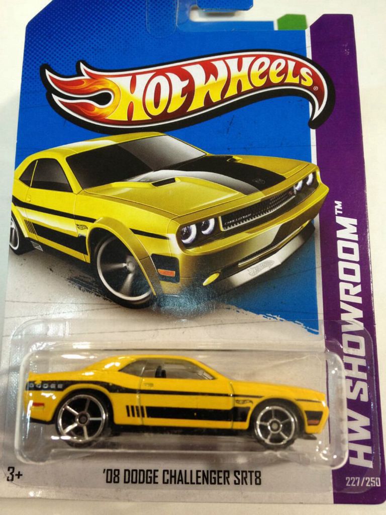 2013 08 Dodge Challenger Srt8  toy car collectible - Main Image 2