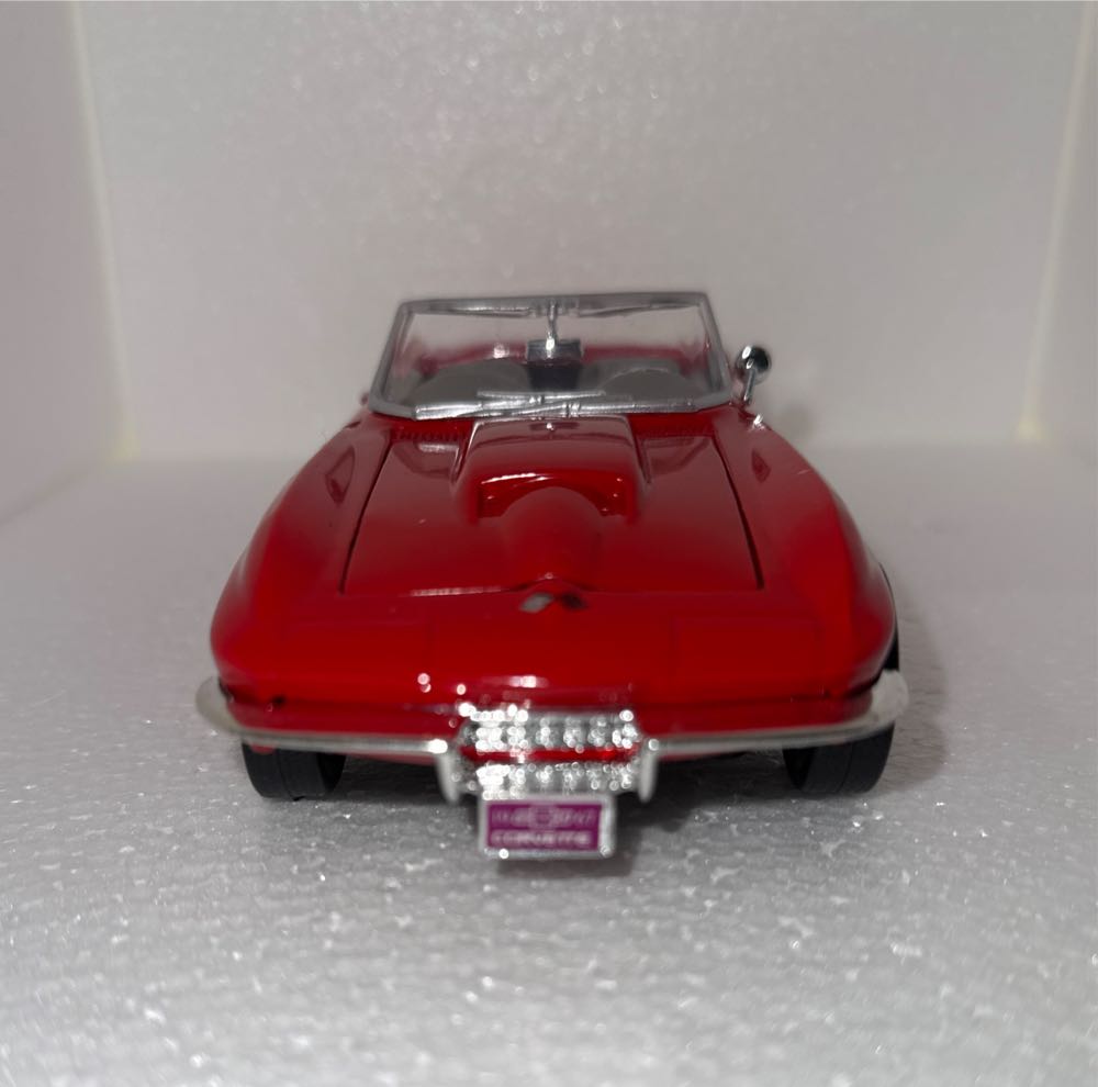 1967 Chevrolet Corvette   toy car collectible - Main Image 3