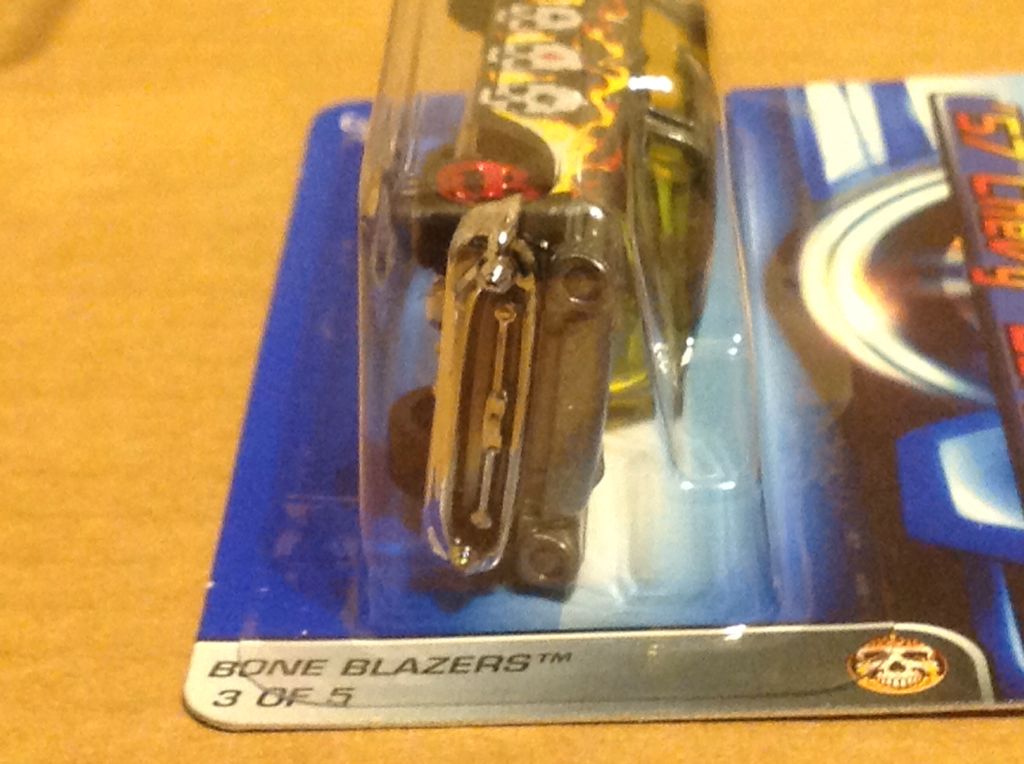 Hotwheels 2006 Bone Blazers - Bone Blazers toy car collectible - Main Image 2
