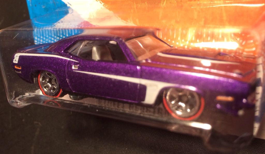 Plymouth Barracuda / 1970 AAR - 2011 HW Street Beast toy car collectible - Main Image 2