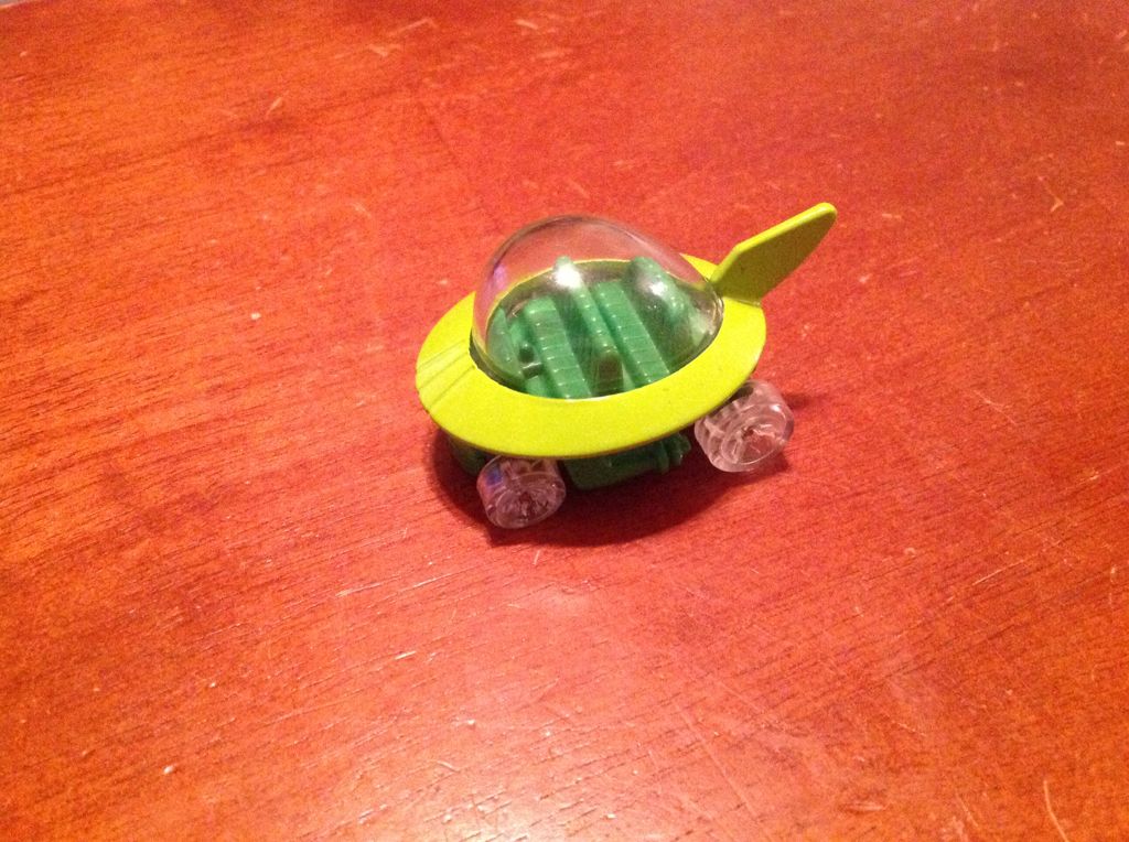 The Jetsons Capsule Car - HW City toy car collectible - Main Image 2