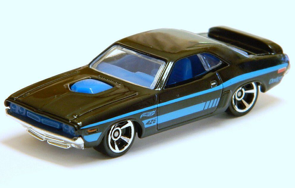 ‘71 Dodge Challenger - HW Showroom toy car collectible - Main Image 2