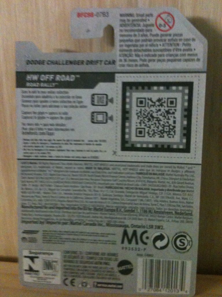 Dodge Challenger Drift Car - HW Off-Road - 2014 Road Rally toy car collectible - Main Image 2