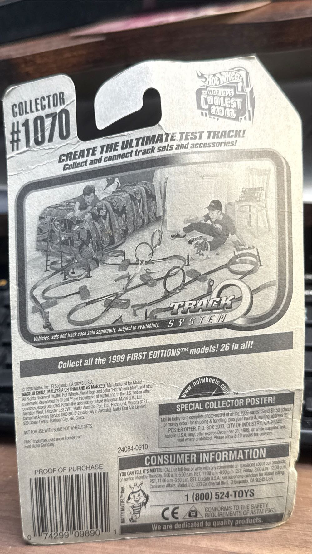 Ford T- Bucket - 1999 Hot Wheels toy car collectible - Main Image 3