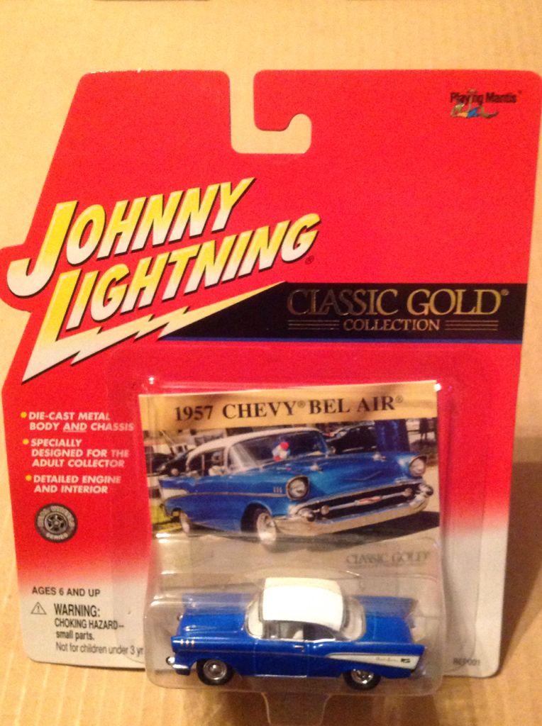 Johnny Lightning 2000 Classic Gold - Classic Gold Collection toy car collectible - Main Image 1